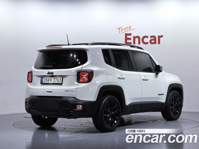 Jeep Renegade 2022 — фото 2