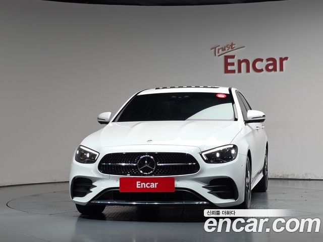 Mercedes-Benz E-Class 2023 — фото 3