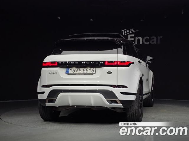 Land Rover Range Rover Evoque 2022 — фото 4