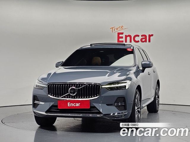 Volvo XC60 2022 — фото 3