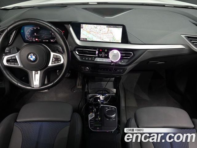 BMW 1 Series 2023 — фото 10