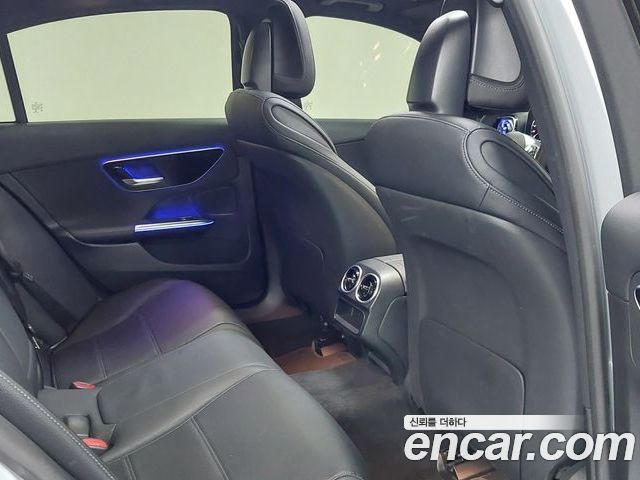 Mercedes-Benz C-Class 2022 — фото 10