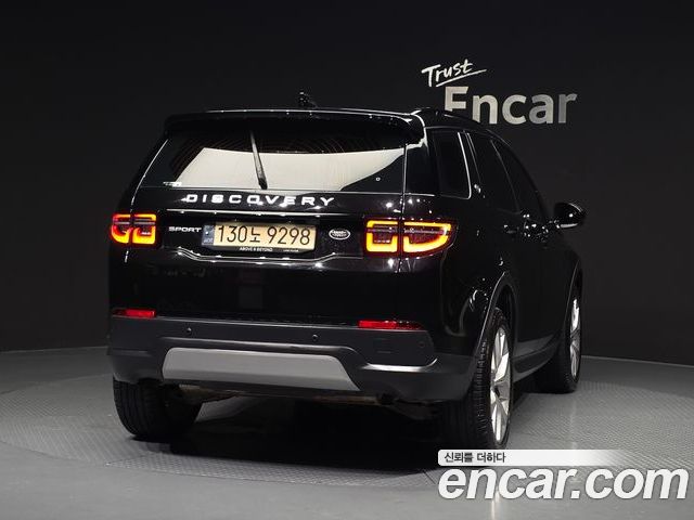 Land Rover Discovery Sport 2022 — фото 4