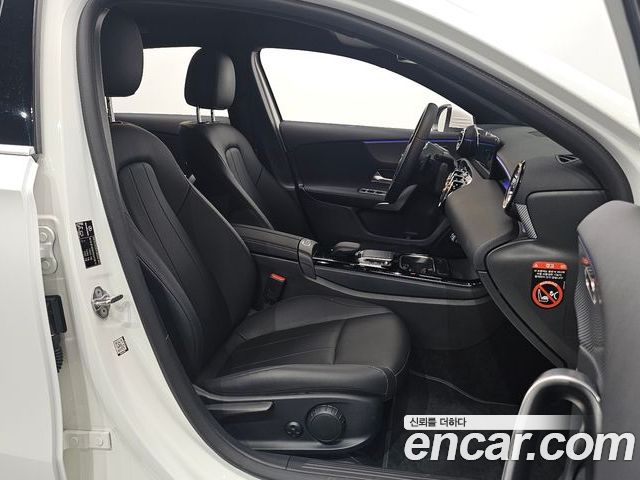 Mercedes-Benz A-Class 2022 — фото 10