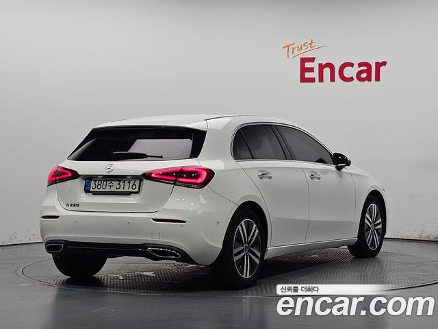 Mercedes-Benz A-Class 2022 — фото 2