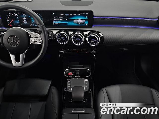 Mercedes-Benz A-Class 2022 — фото 7