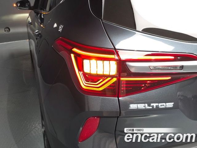 Kia Seltos 2023 — фото 9