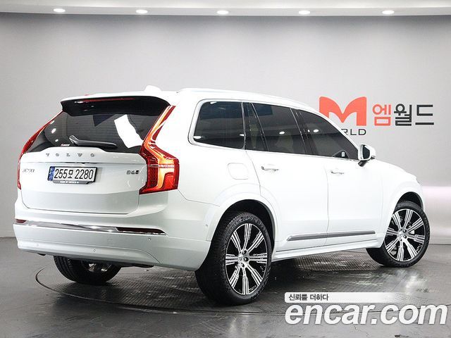 Volvo XC90 2023 — фото 4