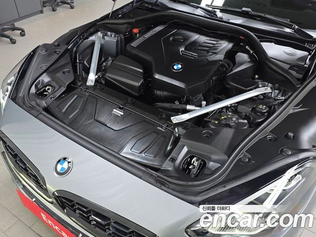 BMW Z4 2025 — фото 6