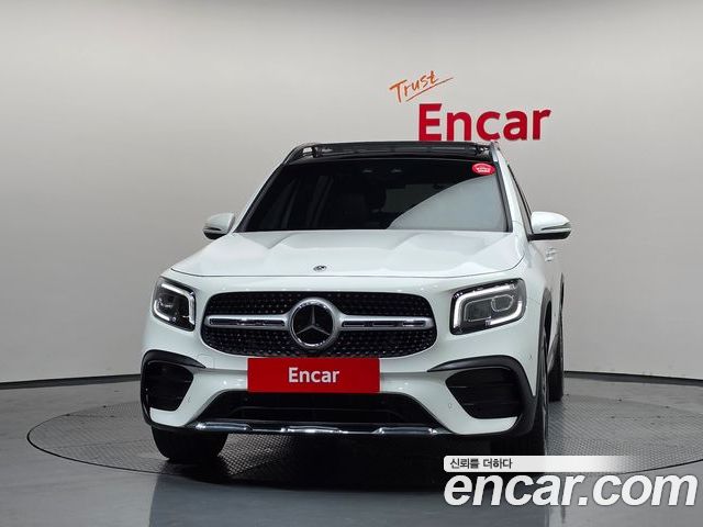 Mercedes-Benz GLB 2023 — фото 3