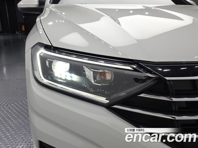 Volkswagen Jetta 2021 — фото 8