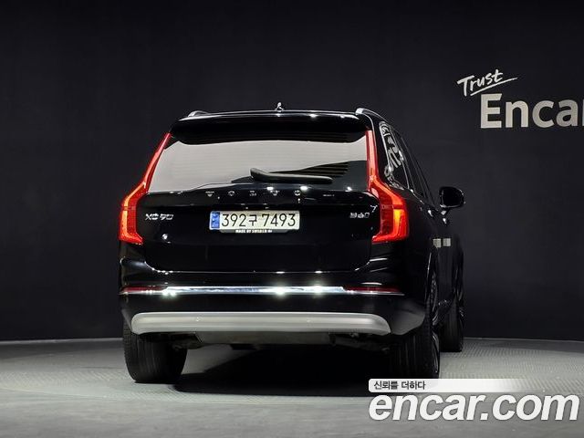 Volvo XC90 2022 — фото 4
