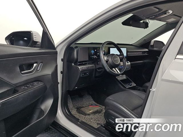 Hyundai Kona 2023 — фото 10