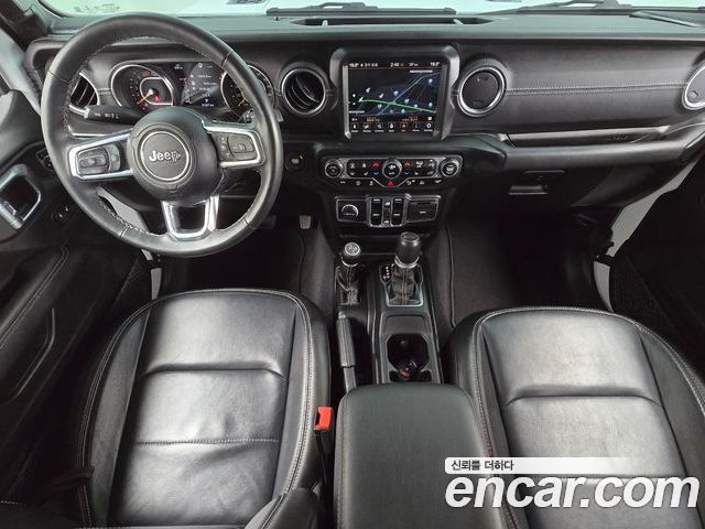 Jeep Wrangler 2023 — фото 10
