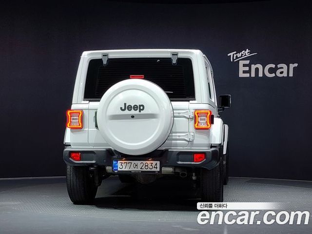 Jeep Wrangler 2023 — фото 4