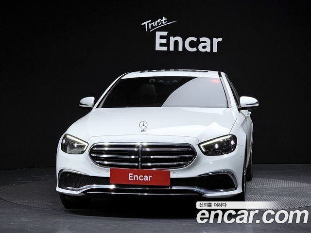 Mercedes-Benz E-Class 2023 — фото 3
