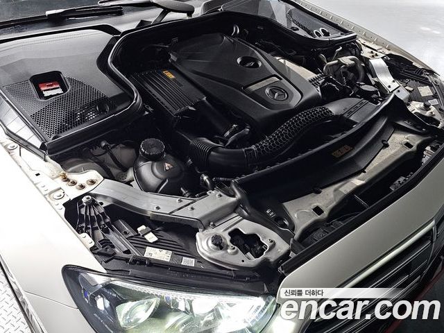 Mercedes-Benz E-Class 2023 — фото 6