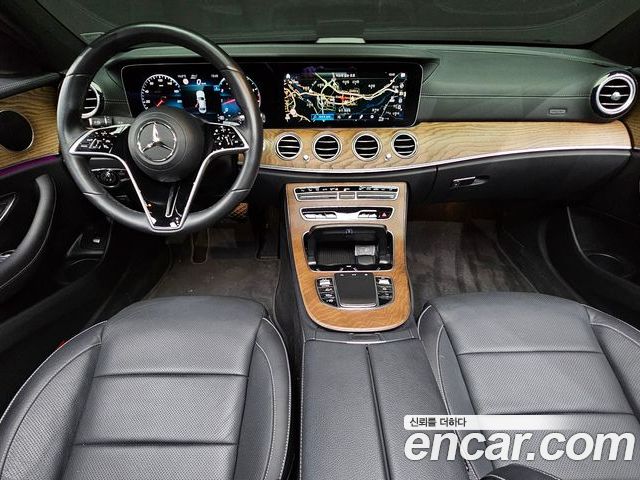 Mercedes-Benz E-Class 2023 — фото 7