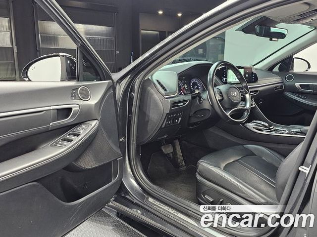 Hyundai Sonata 2022 — фото 10