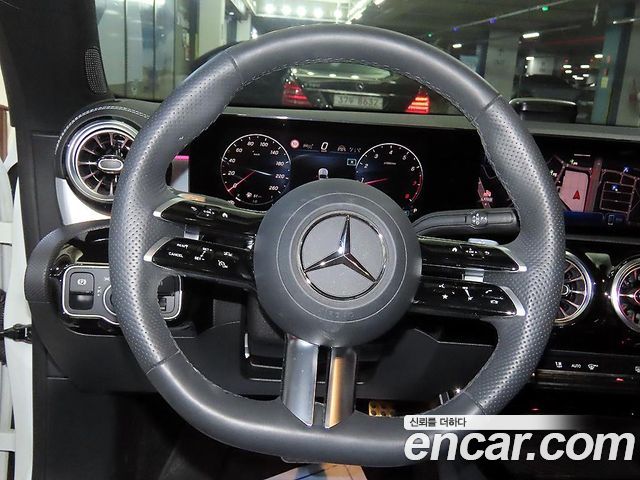 Mercedes-Benz CLA 2024 — фото 9
