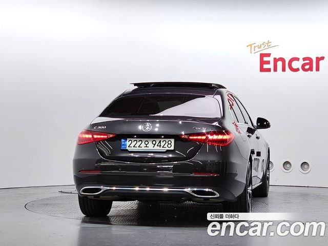 Mercedes-Benz C-Class 2023 — фото 4