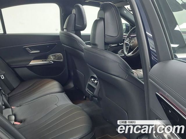 Mercedes-Benz E-Class 2025 — фото 10