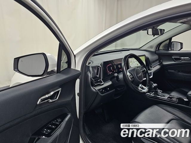 Kia Sportage 2022 — фото 10