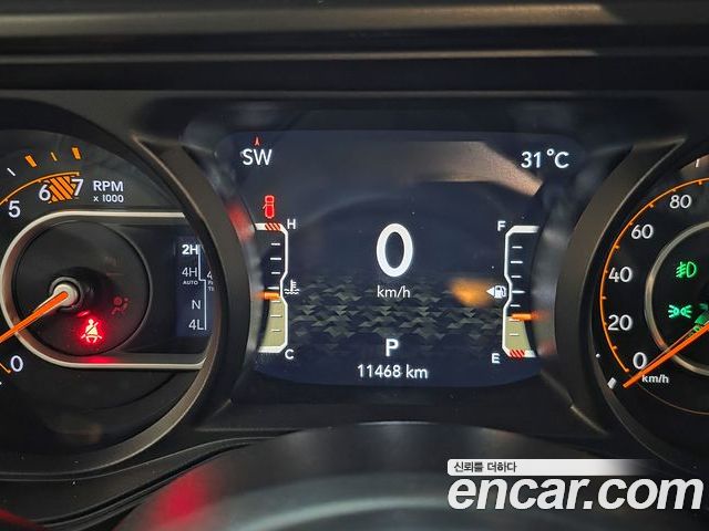 Jeep Wrangler 2025 — фото 10