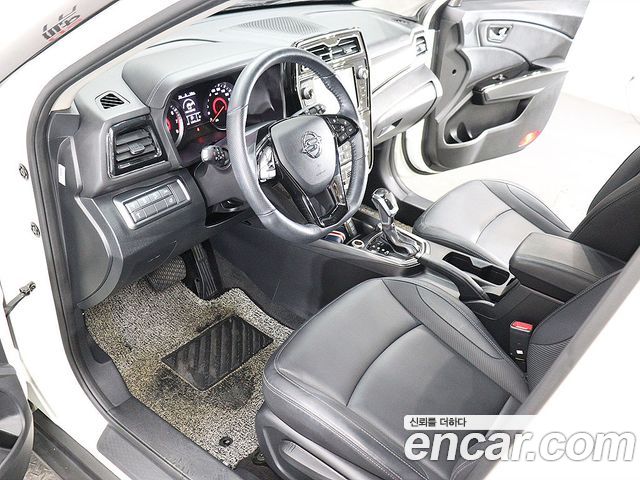 SsangYong Tivoli 2022 — фото 10
