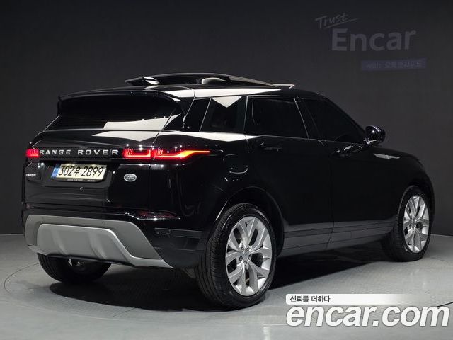 Land Rover Range Rover Evoque 2022 — фото 2