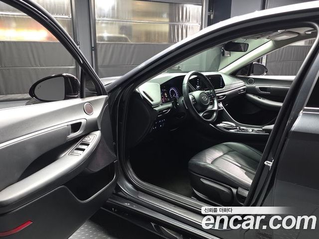 Hyundai Sonata 2022 — фото 10