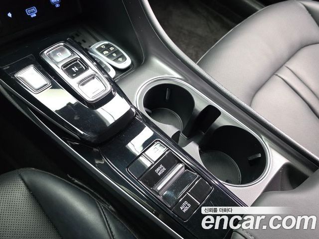 Hyundai Sonata 2022 — фото 9