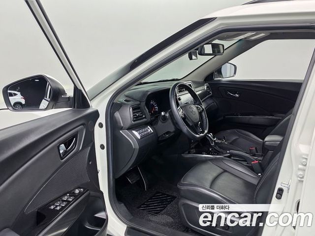 SsangYong Tivoli 2023 — фото 10