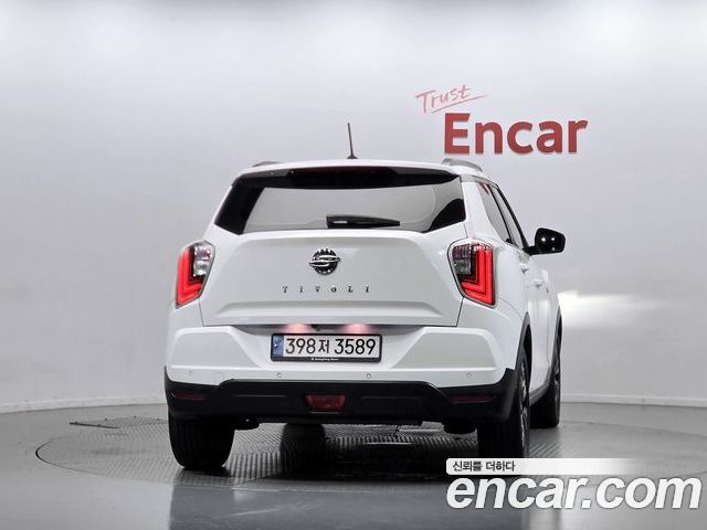 SsangYong Tivoli 2023 — фото 4