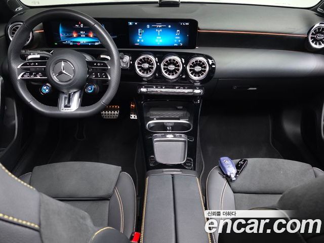 Mercedes-Benz A-Class 2025 — фото 10