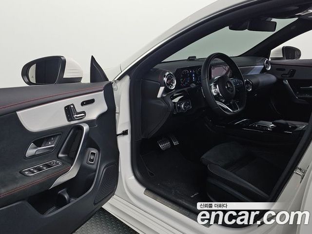 Mercedes-Benz CLA 2023 — фото 10