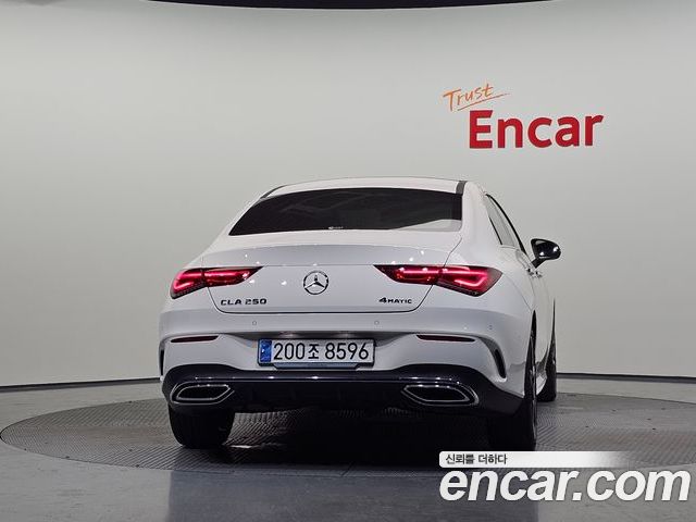 Mercedes-Benz CLA 2023 — фото 4