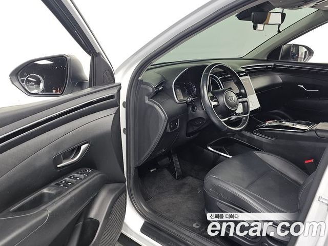 Hyundai Tucson 2023 — фото 10