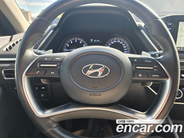 Hyundai Sonata 2022 — фото 9
