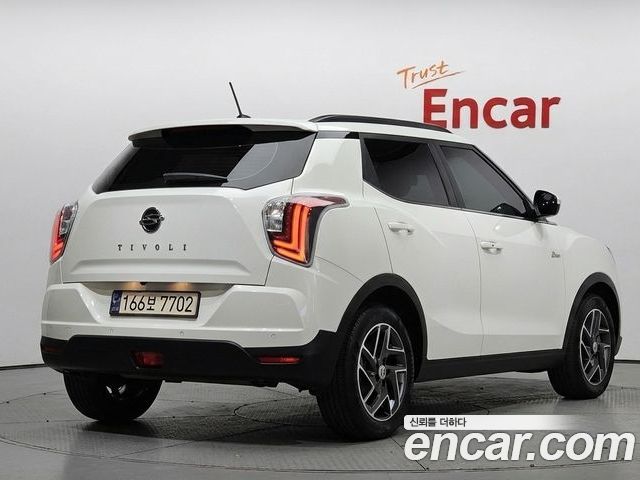 SsangYong Tivoli 2022 — фото 2