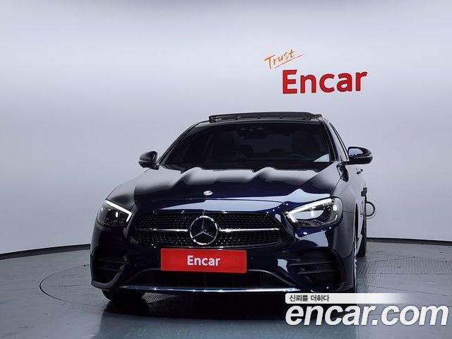 Mercedes-Benz E-Class 2022 — фото 3