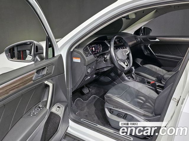 Volkswagen Tiguan 2023 — фото 10