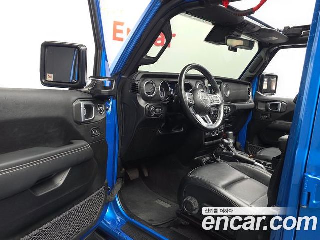 Jeep Wrangler 2022 — фото 10