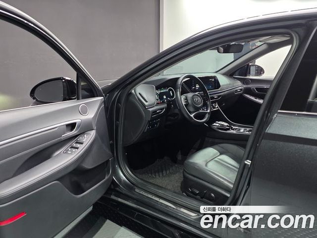 Hyundai Sonata 2022 — фото 10