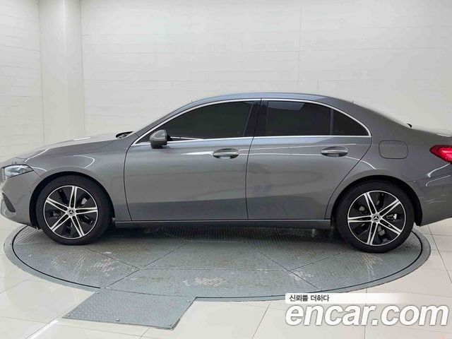 Mercedes-Benz A-Class 2025 — фото 2
