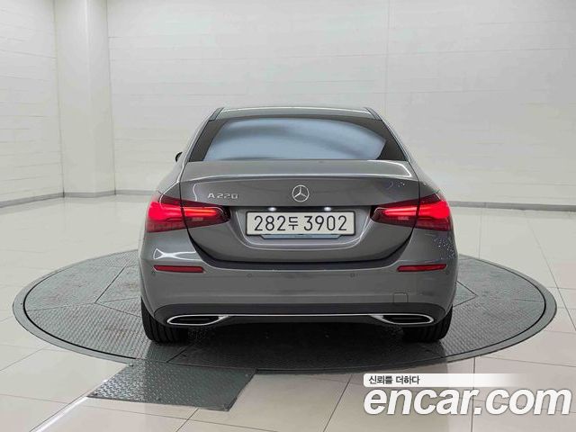 Mercedes-Benz A-Class 2025 — фото 4