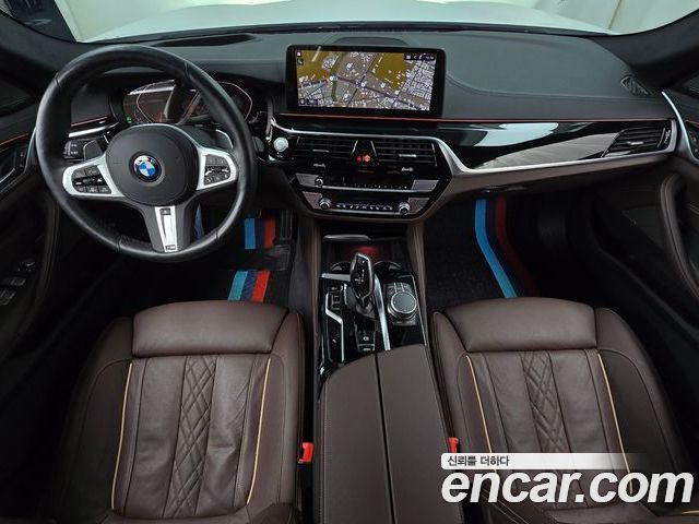BMW 5 Series 2022 — фото 10