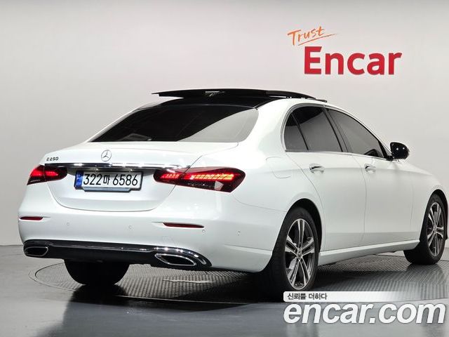 Mercedes-Benz E-Class 2023 — фото 2