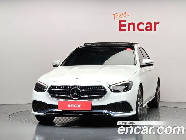 Mercedes-Benz E-Class 2023 — фото 3