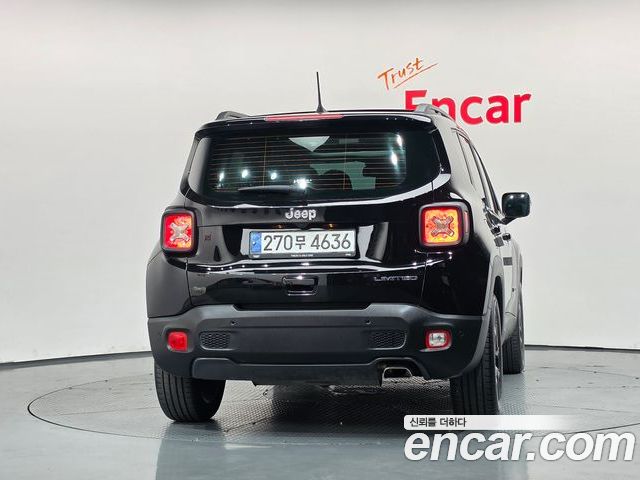 Jeep Renegade 2022 — фото 4